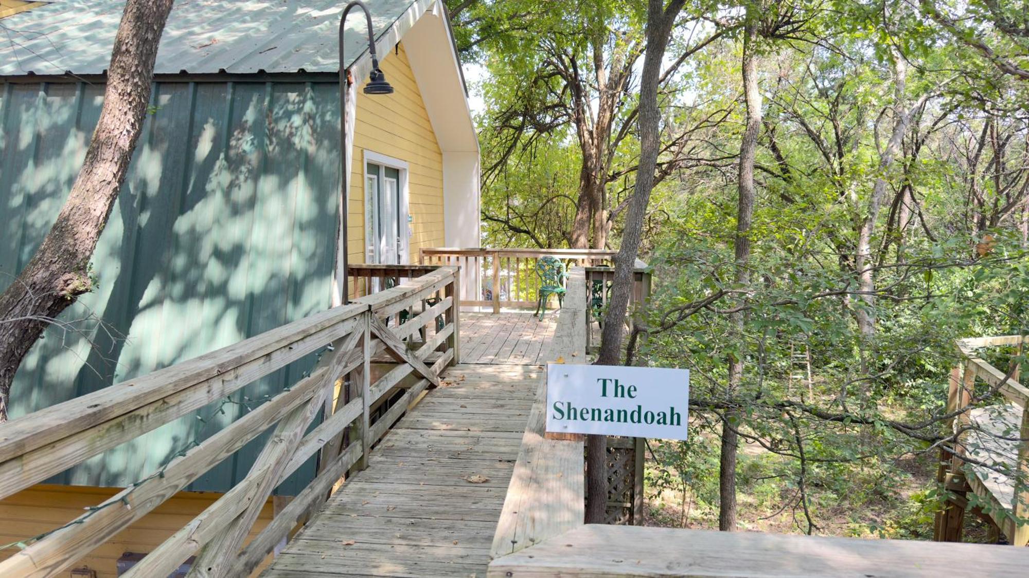 Bed And Breakfast On White Rock Creek เวโก ภายนอก รูปภาพ