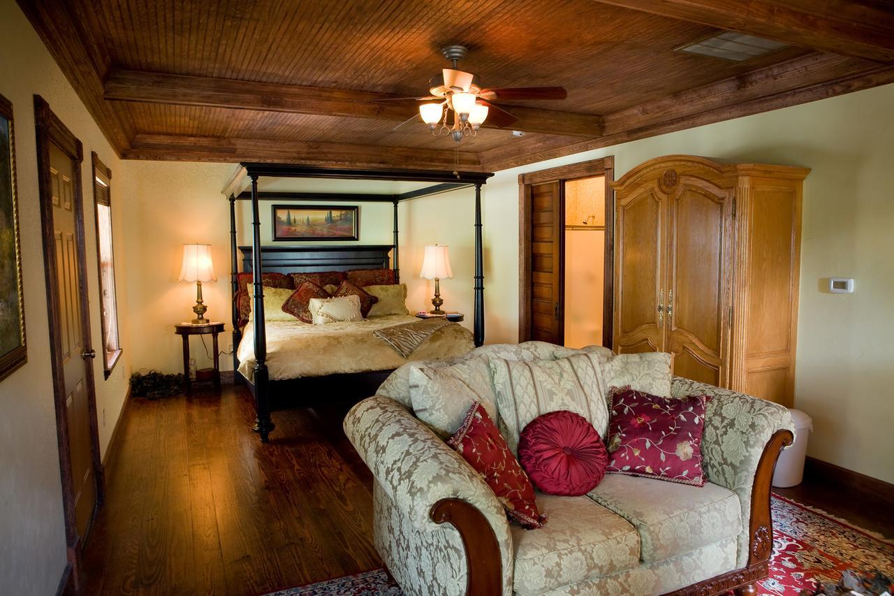 Bed And Breakfast On White Rock Creek เวโก ภายนอก รูปภาพ